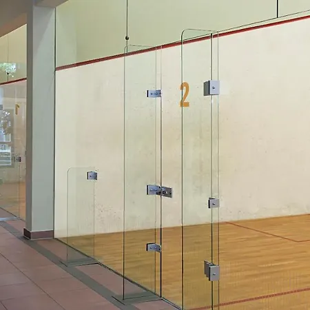 Hotel Victor's Residenz-hotel Teistungenburg 4*