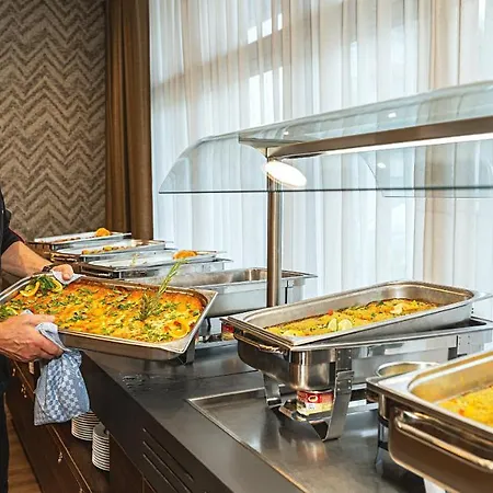 Hotel Victor's Residenz-hotel Teistungenburg 4*