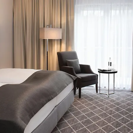 Victor's Residenz-hotel Teistungenburg 4*