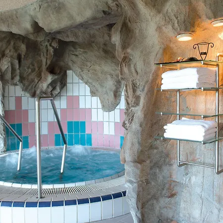 Victor's Residenz-hotel Teistungenburg 4*