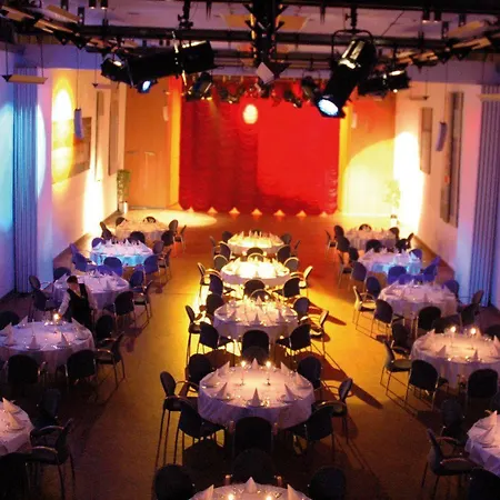 Victor's Residenz-hotel Teistungenburg 4*