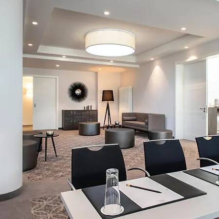 فندق Victor's Residenz-hotel Teistungenburg