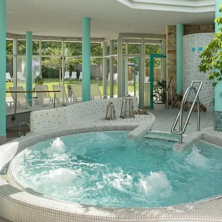 Victor's Residenz-hotel Teistungenburg 4*